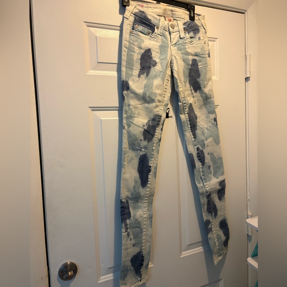True Religion Blue and White Tie-Dye Jeans 25 - Picture 8 of 10